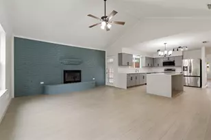 2024 Oakmeadow St, Bedford, TX 76021 - Photo 6