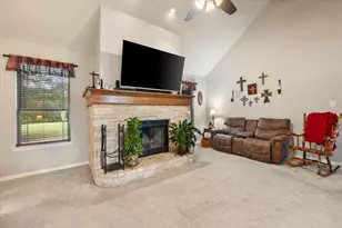 413 Rugged Dr, Red Oak, TX 75154 - Photo 6