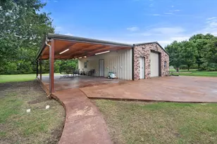 413 Rugged Dr, Red Oak, TX 75154 - Photo 2