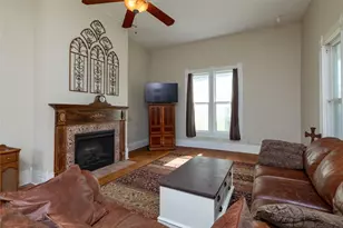 412 W Josephine St, Weatherford, TX 76086 - Photo 4