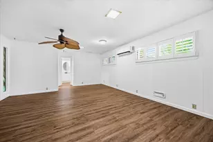 110 W Crockett St, Wolfe City, TX 75496 - Photo 20