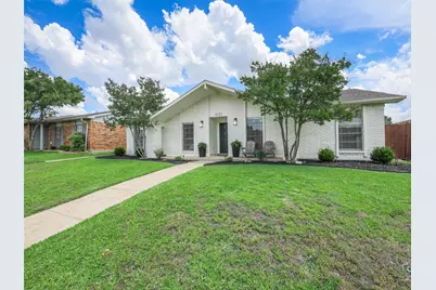 5121 Pruitt Drive, The Colony, TX 75056 - Photo 2