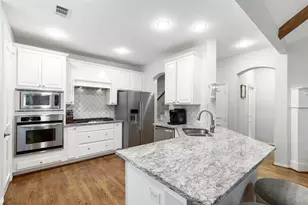 1600 Hackett Creek Dr, McKinney, TX 75072 - Photo 2