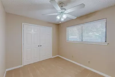 1912 N Irving Heights Drive, Irving, TX 75061 - Photo 24