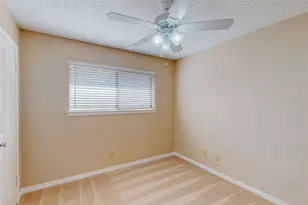 1912 N Irving Heights Dr, Irving, TX 75061 - Photo 28
