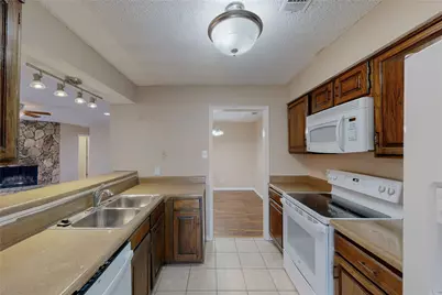 1904 N Irving Heights Drive, Irving, TX 75061 - Photo 16