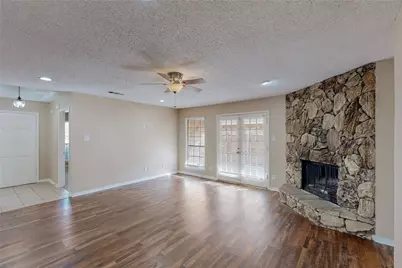 1904 N Irving Heights Drive, Irving, TX 75061 - Photo 10