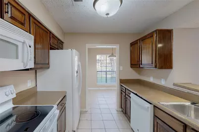 1904 N Irving Heights Drive, Irving, TX 75061 - Photo 18