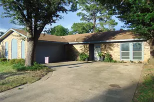 5420 Kings Mnr Dr, Lake Dallas, TX 75065 - Photo 4