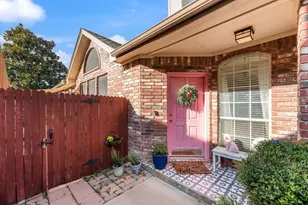 3205 Cape Cod Ct, Arlington, TX 76017 - Photo 2