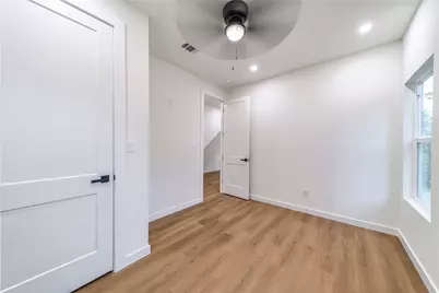 814 Lambert Street, Dallas, TX 75203 - Photo 26