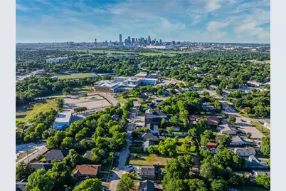 814 Lambert Street, Dallas, TX 75203 - Photo 2