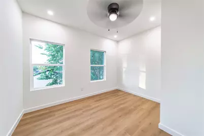 814 Lambert Street, Dallas, TX 75203 - Photo 32