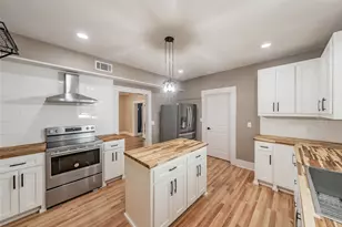 306 Davis St, Weatherford, TX 76086 - Photo 10