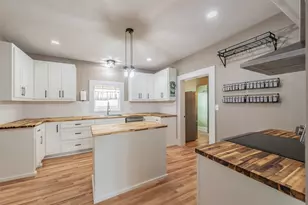 306 Davis St, Weatherford, TX 76086 - Photo 8