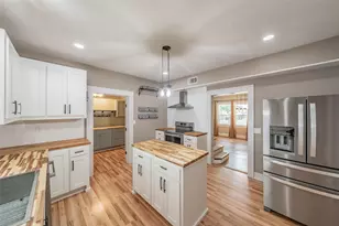 306 Davis St, Weatherford, TX 76086 - Photo 10