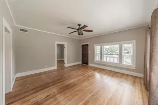 306 Davis St, Weatherford, TX 76086 - Photo 4