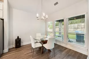 1112 E Hidden Lks Dr, DeSoto, TX 75115 - Photo 20