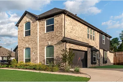 1112 E Hidden Lakes Drive, DeSoto, TX 75115 - Photo 2