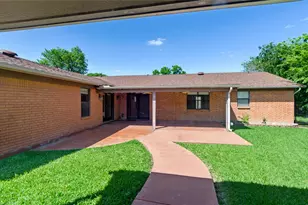 509 NW Mound St, Burleson, TX 76028 - Photo 30
