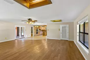 509 NW Mound St, Burleson, TX 76028 - Photo 6
