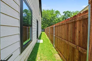 1163 Blalock Ave, Fort Worth, TX 76115 - Photo 26