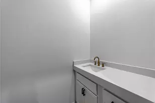 816 Lambert St, Dallas, TX 75203 - Photo 12
