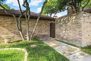 6915 Clearhaven Dr, Dallas, TX 75248 - Photo 2
