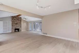 6915 Clearhaven Dr, Dallas, TX 75248 - Photo 10
