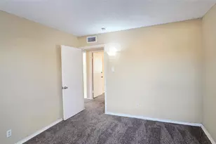 220 Village N Dr, Richardson, TX 75081 - Photo 18