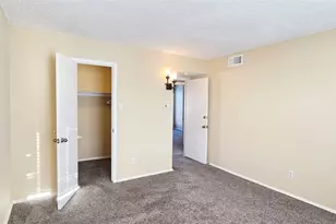220 Village N Dr, Richardson, TX 75081 - Photo 10