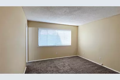 220 Village North Drive, Richardson, TX 75081 - Photo 14