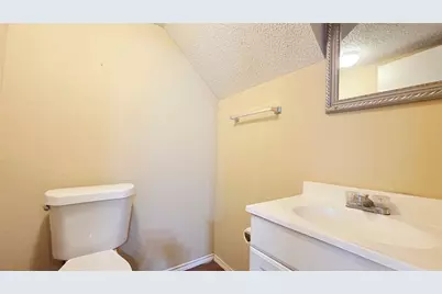 220 Village North Drive, Richardson, TX 75081 - Photo 8