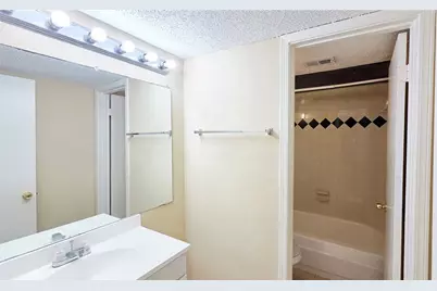 220 Village North Drive, Richardson, TX 75081 - Photo 16