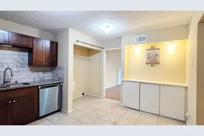 220 Village North Drive, Richardson, TX 75081 - Photo 4