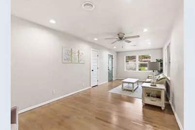 2125 Huntington Drive, Arlington, TX 76010 - Photo 8