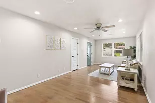 2125 Huntington Dr, Arlington, TX 76010 - Photo 8