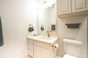 609 Trails End Ct, Hurst, TX 76054 - Photo 20