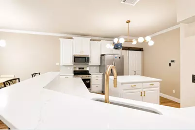 609 Trails End Court, Hurst, TX 76054 - Photo 10
