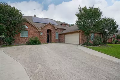 609 Trails End Court, Hurst, TX 76054 - Photo 2