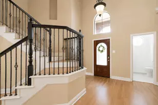 609 Trails End Ct, Hurst, TX 76054 - Photo 4