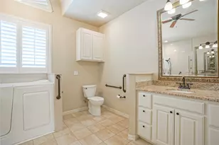 609 Trails End Ct, Hurst, TX 76054 - Photo 18