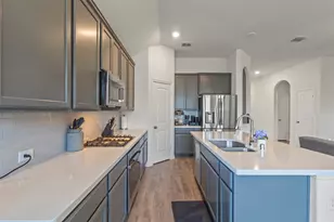 7229 Navoti Trl, Fort Worth, TX 76131 - Photo 10