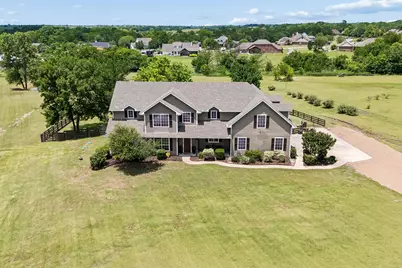 117 Galvan Lane, Van Alstyne, TX 75495 - Photo 2