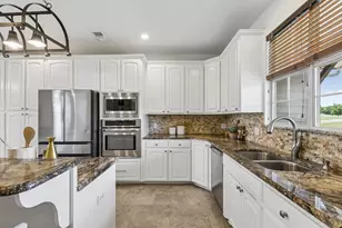 117 Galvan Ln, Van Alstyne, TX 75495 - Photo 16