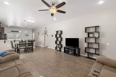 300 N Bermuda Street, Lacy Lakeview, TX 76705 - Photo 4