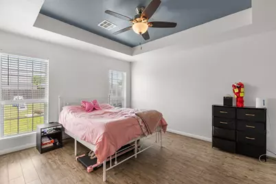 300 N Bermuda Street, Lacy Lakeview, TX 76705 - Photo 18