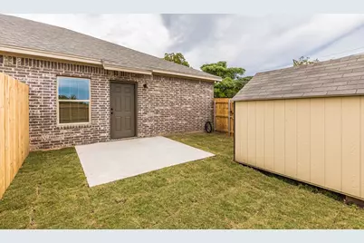 602 Washington Street, McGregor, TX 76657 - Photo 16