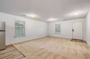 1881 Glenda Ct, Pelican Bay, TX 76020 - Photo 2
