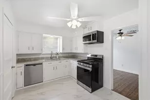 2804 Anita Dr, Garland, TX 75041 - Photo 12